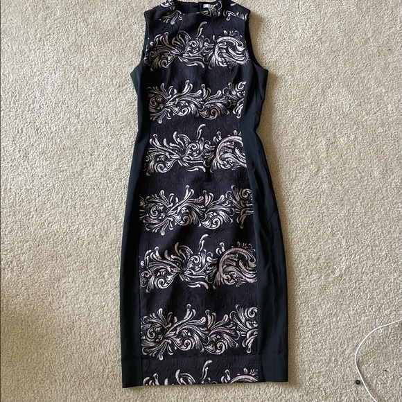 H&M black and beige damask sheath sleeveless dress with rear slit size 8 - Picture 4 of 4